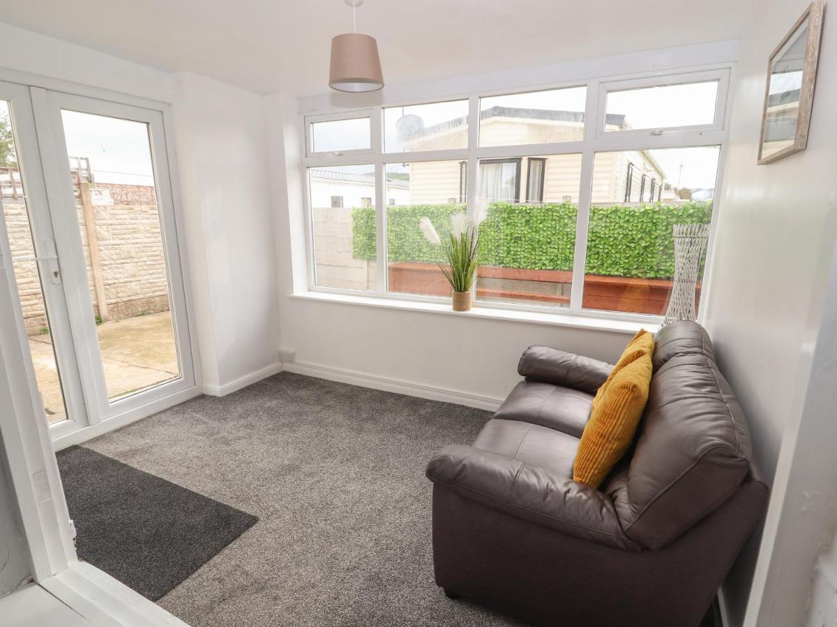 Ty Haf Summerhouse Prestatyn Ngoại thất bức ảnh
